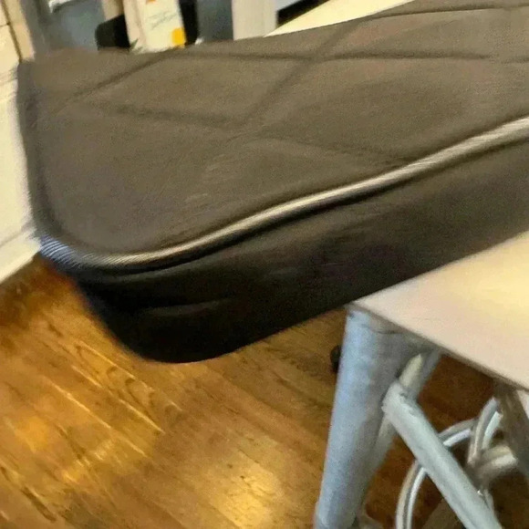 NWOT Steve Madden wristlet black quilted with silver hardware. - Picture 7 of 14